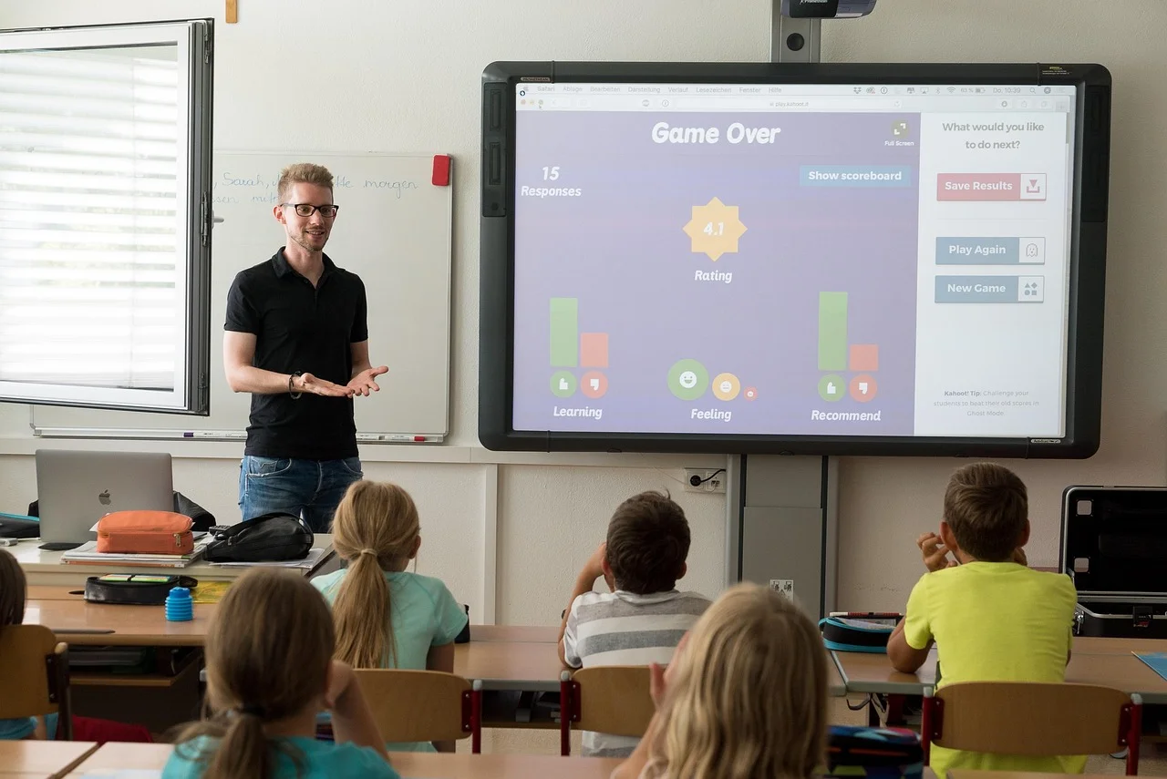Biznes i zarządzanie dla nauczycieli — studia podyplomowe, które zmieniają karierę